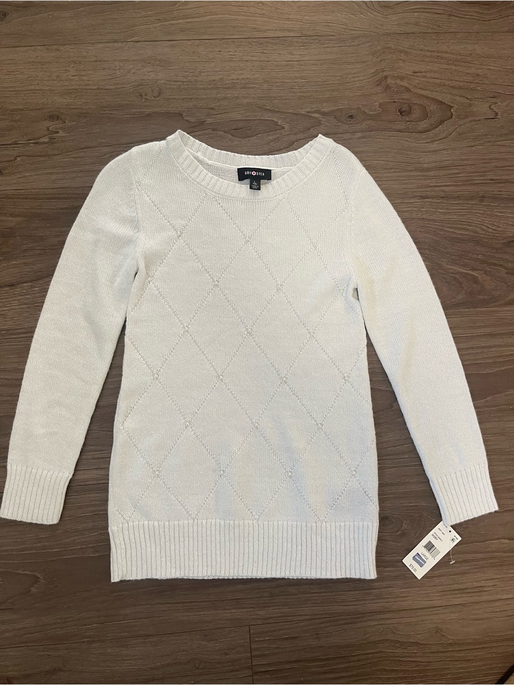 Amy Byer White Diamond-Texture Crewneck Sweater